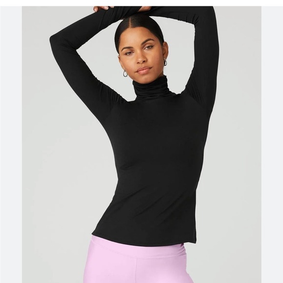 Alo Alosoft Turtleneck - WHITE - Picture 4 of 4